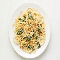 Gorgonzola Pasta with Spinach and Walnuts image