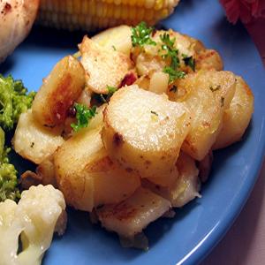Potatoes Roasted With Garlic, Lemon and Walnuts_image