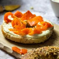 Authentic Vegan Smoked Salmon (Carrot Lox) & Horseradish Dip_image