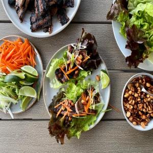Grilled Short Rib Lettuce Cups with Spicy Peanuts_image