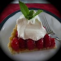 Fresh Raspberry Tart With Vanilla Creme Fraiche_image