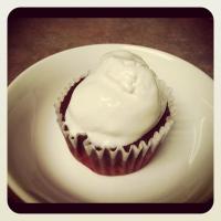 Diet Soda Cake or Cupcakes With Frosting_image