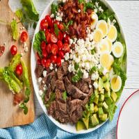 Steak Cobb Salad with Lime Vinaigrette_image