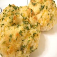 Better Than Red Lobster Cheddar Bay Biscuits_image