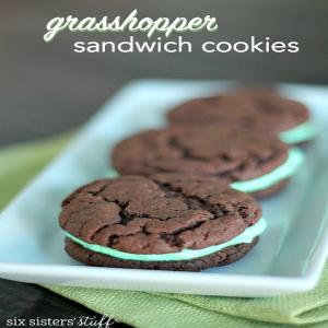 Cake Mix Grasshopper Sandwich Cookies Recipe_image