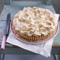 Toffee meringue pie image