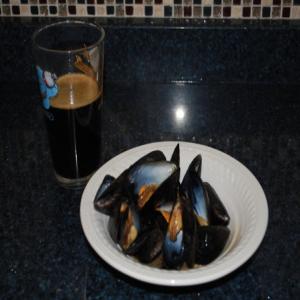 Mussels with Guinness Butter_image
