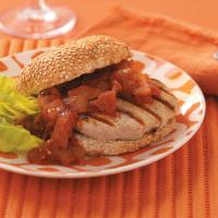 Turkey Burgers with Sweet Onion Relish_image