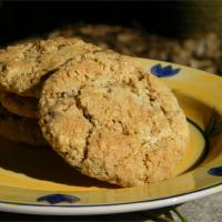 Granola-Raisin Cookies_image