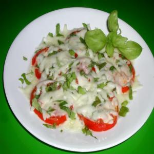 Tomato Basil Gooey Cheese Side Dish_image