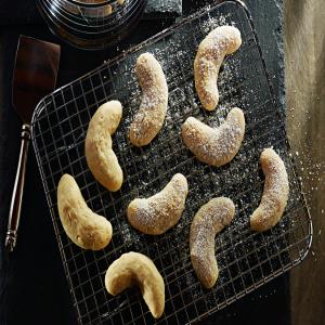 Snow-Covered Almond Crescent Cookies image