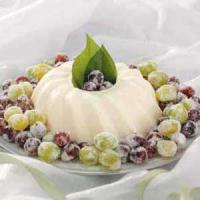 French Cream with Sugared Grapes_image