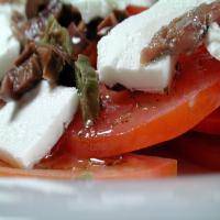 Domatosaláta Choriátiki (Greek Tomato Salad)_image