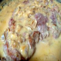 Skillet Steak With Mushroom Sauce_image
