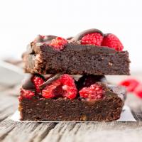 Raspberry & Dark Chocolate Protein Brownies_image