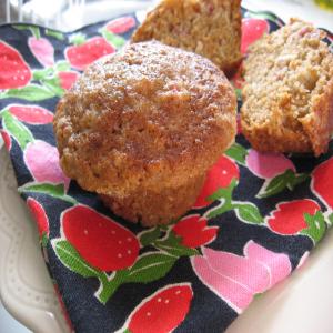 Danielle Lapointe's Calgary Stampede Rhubarb Muffins_image