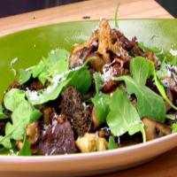 Grilled Mushrooms with Truffle Oil and Shaved Parmesan_image
