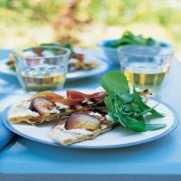 Grilled Pizzas with Plums, Prosciutto, Goat Cheese, and Arugula_image