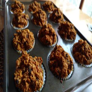 Sugar-Free Whole Wheat Pumpkin Bran Muffins with Raisins image