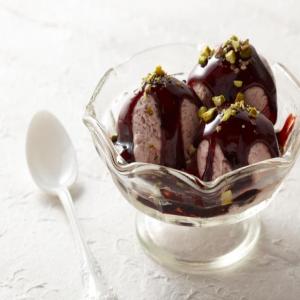 Pistachio Ice Cream with Thyme-Cabernet Caramel_image