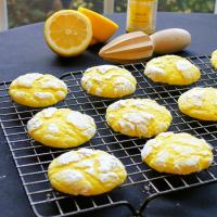 Lemon Crinkle Cookies image