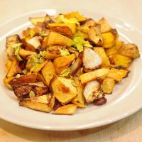 Oven-Roasted Vegetables with Apples, Dried Cranberries, and Pumpkin Seeds_image