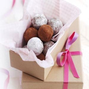 Chocolate truffles image