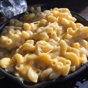 Elsie's Baked Mac and Cheese_image