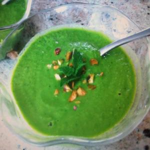 GREEN PEA SOUP WITH MINT_image