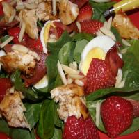 Incredible Chicken Strawberry Spinach Salad_image