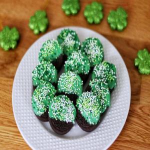 St. Patrick's Day Chocolate-Covered Oreos® image