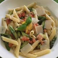 Pasta with Asparagus and Lemon Sauce image