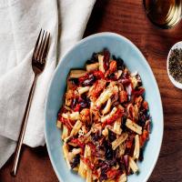 Pasta with Spicy Sausage, Radicchio, and Sun-Dried Tomatoes image