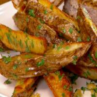 Butter-Garlic Oven Fries with Herbs_image