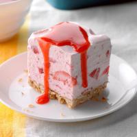 Freezer Strawberry Shortbread Dessert_image