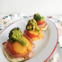 Broccoli and Cheese Breakfast Melts image