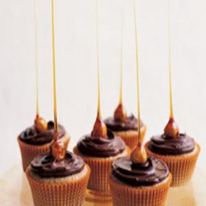Candied-Hazelnut Cupcakes ( Martha Stewart ) image