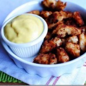 Chick-fil-A Bites with Honey Mustard Dipping Sauce_image