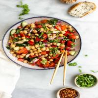Mediterranean Chickpea Salad_image