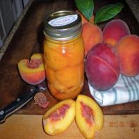 Canned Peaches Light, No Sugar Added image