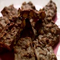 Sweet and Salty Crunchy Nut Bars_image
