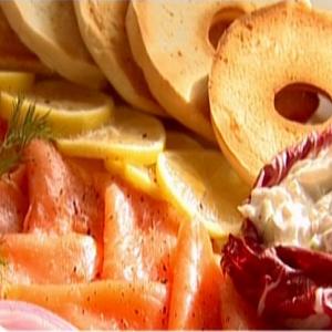Bagels with Smoked Salmon and Whitefish Salad_image