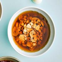 Peanut, chilli & garlic oil image