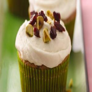 Dried Cherry and Pistachio Cupcakes_image