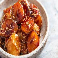 Korean Sweet Soy-Glazed Potatoes (Gamja Bokkeum) Recipe_image