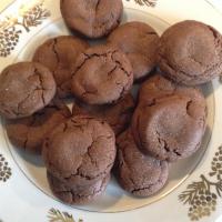 Rolo®-Filled Chocolate Cookies_image