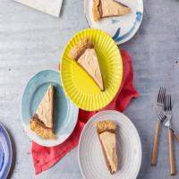 Chocolate Cream Pie with Whipped Peanut Butter Cream_image