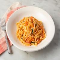 Spaghetti with Tomato Sauce image
