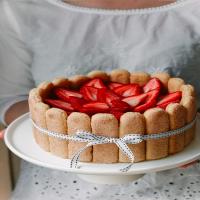 Strawberry Charlotte Cake_image