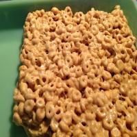Peanut Butter Cheerios Treats_image